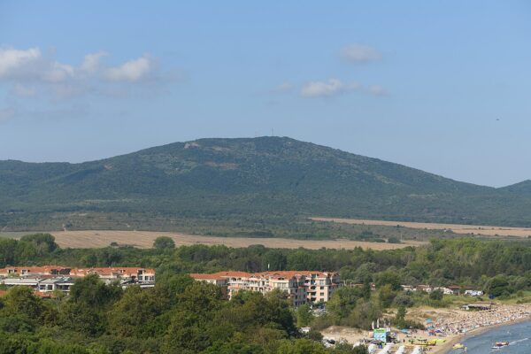 Медни рид, погледнат от Созопол